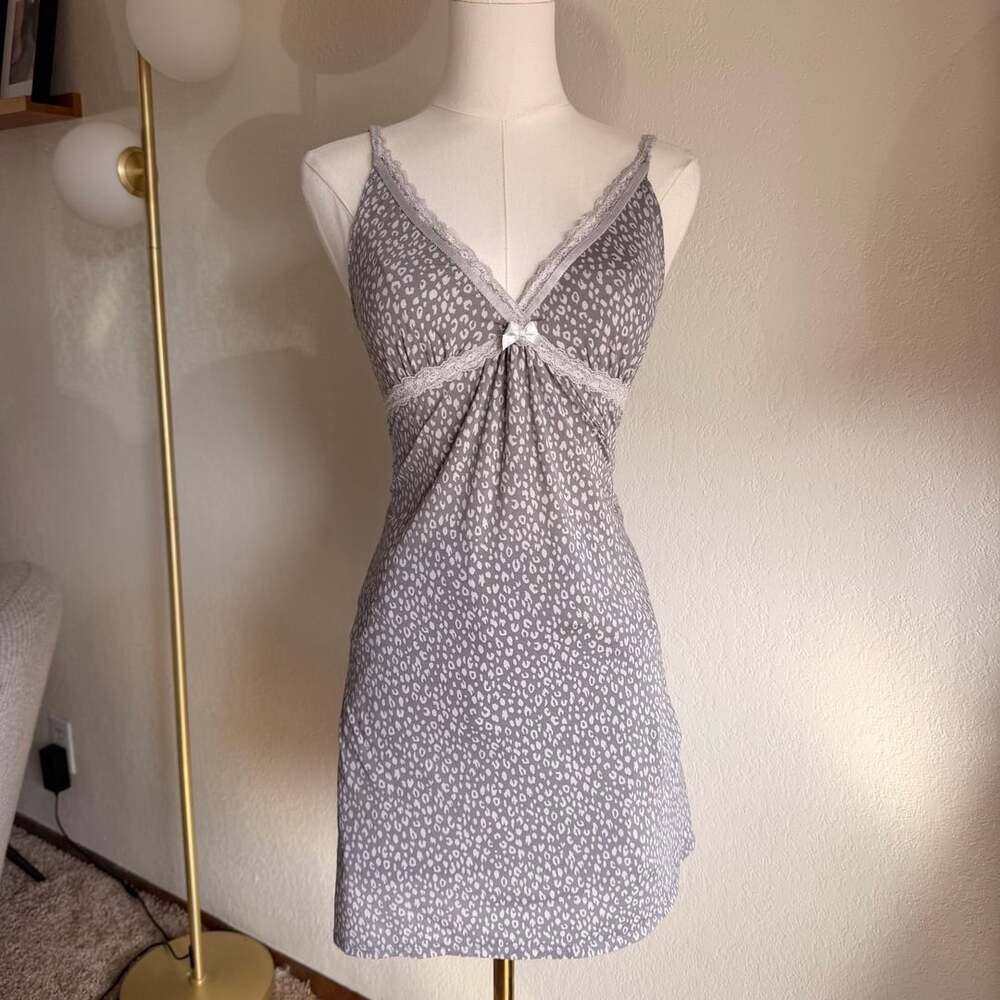 Olsenboye Chemise Nightgown Size L Grey Leopard Lace Babydoll Slip